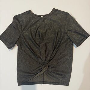 LULULEMON 4 Front Top